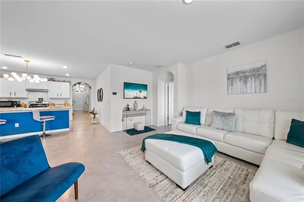 Photo of 1242 IGUANA LOOP