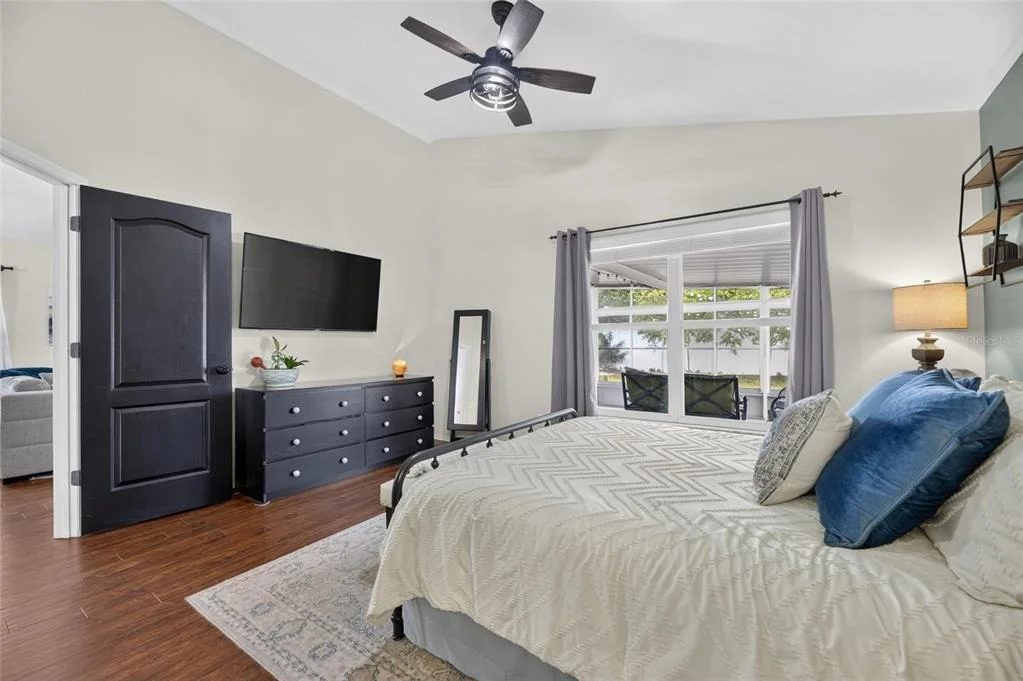 Photo of 7629 DEVONBRIDGE GARDEN WAY