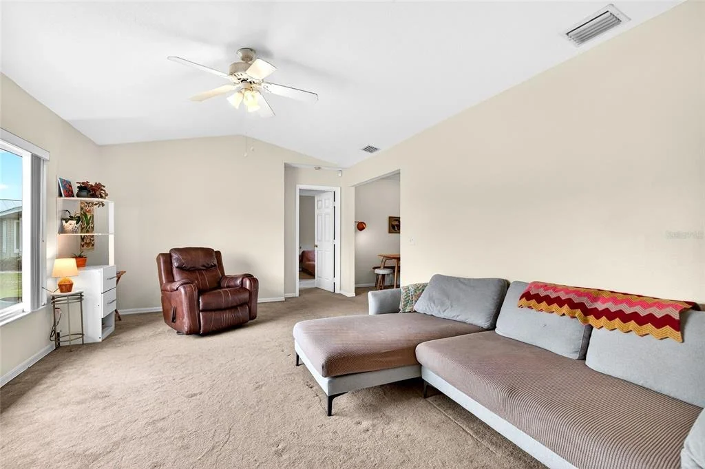 Photo of 10 ALMOND TRACE