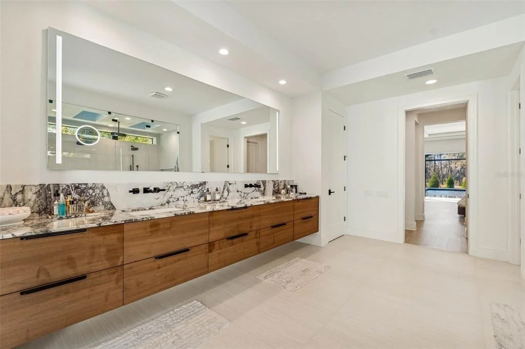 Photo of 17720 ROYAL EAGLE LANE