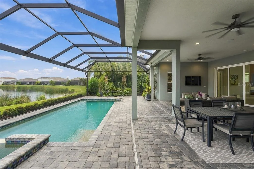 Photo of 8083 WATERBEND TRAIL
