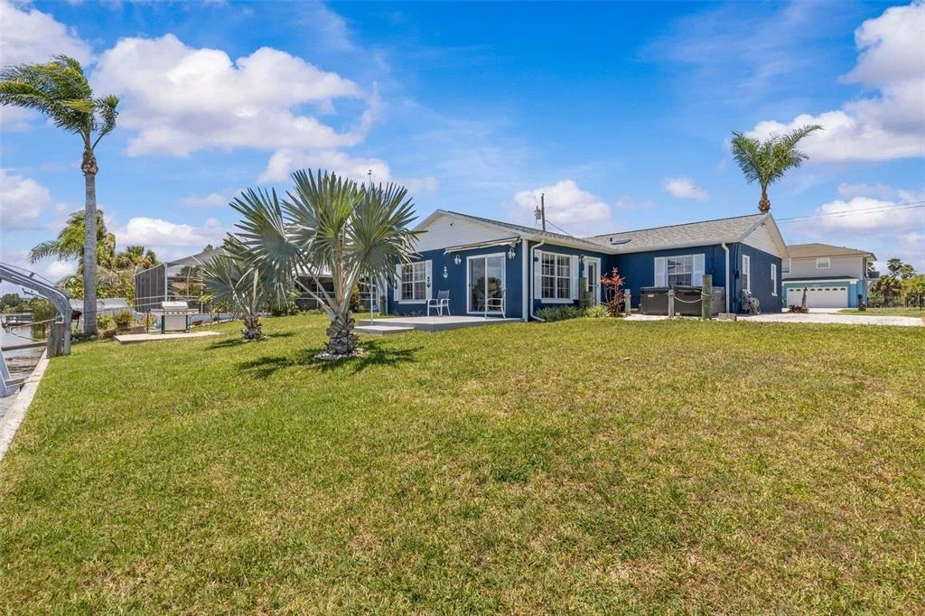 Photo of 3388 OLEANDER DRIVE