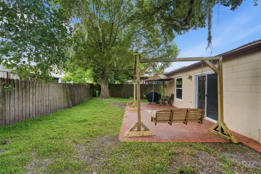 Photo of 723 OAK MANOR CIRCLE