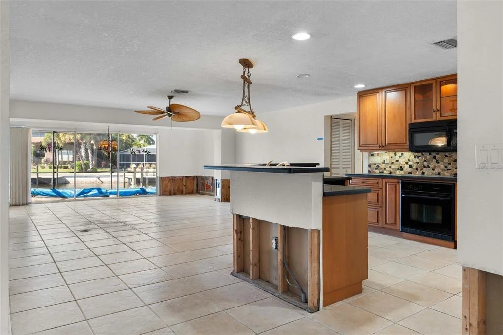 Photo of 2194 BAYOU ROAD