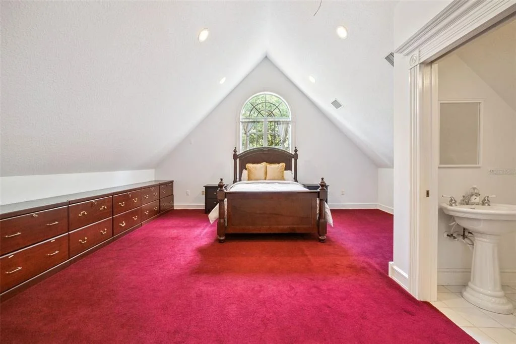 Photo of 21033 VIOLET ROAD