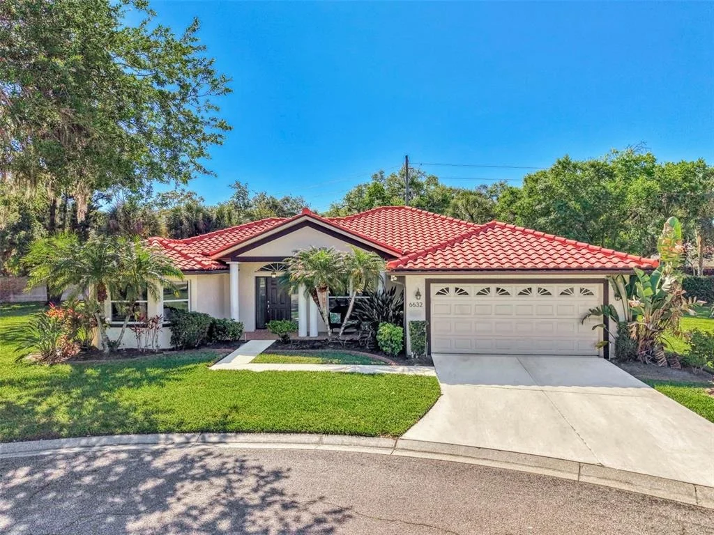 Photo of 6632 DEERING CIRCLE