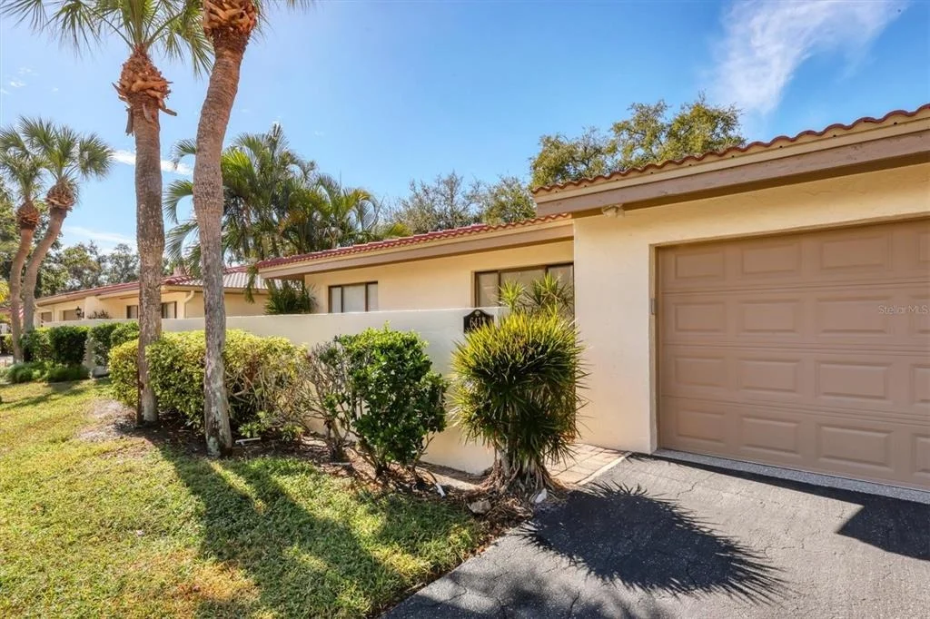 Photo of 6412 SUN EAGLE LANE
