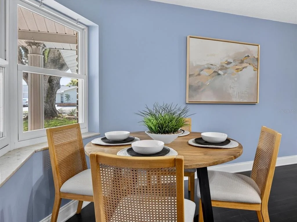 Photo of 333 CORNWALL ROAD