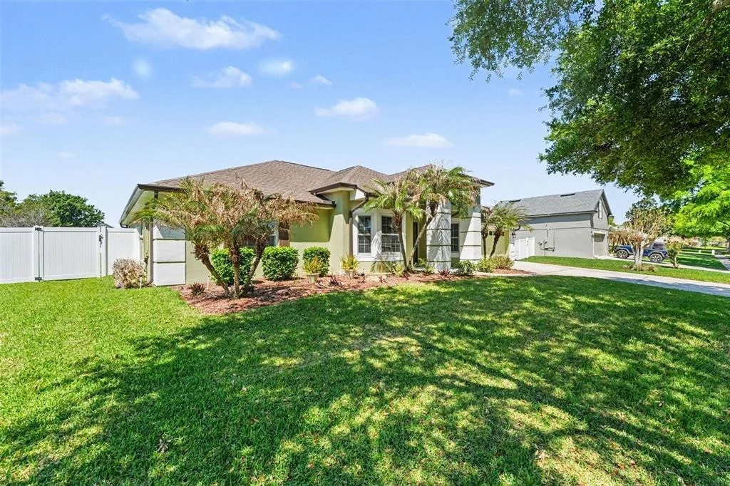 Photo of 122 COSTA LOOP