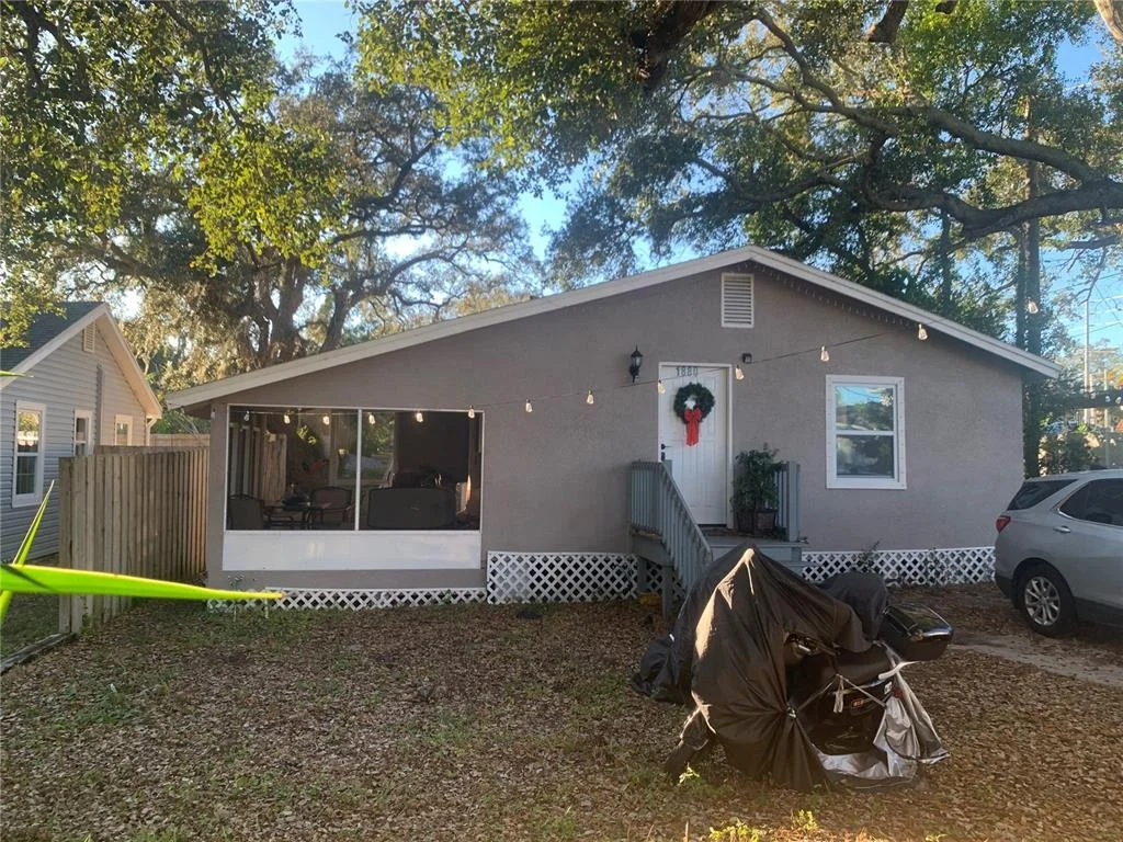 Photo of 1880 SYLVAN DRIVE