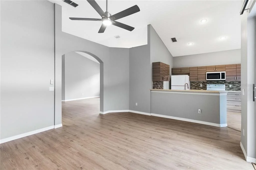 Photo of 2412 RUNYON CIRCLE