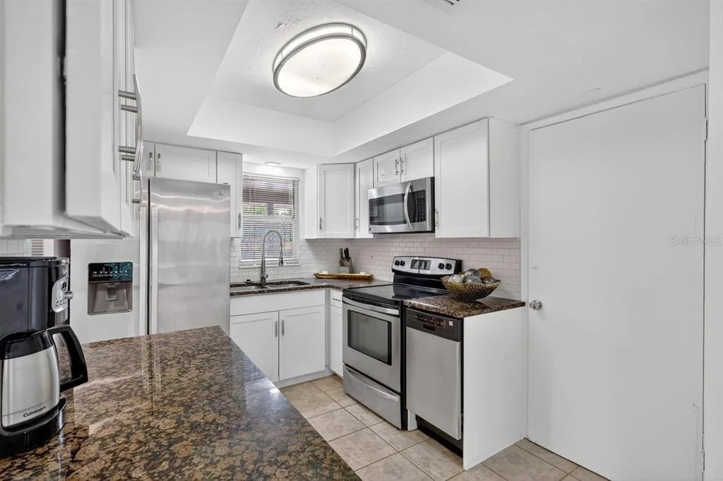 Photo of 1884 SOUTHPOINTE DRIVE