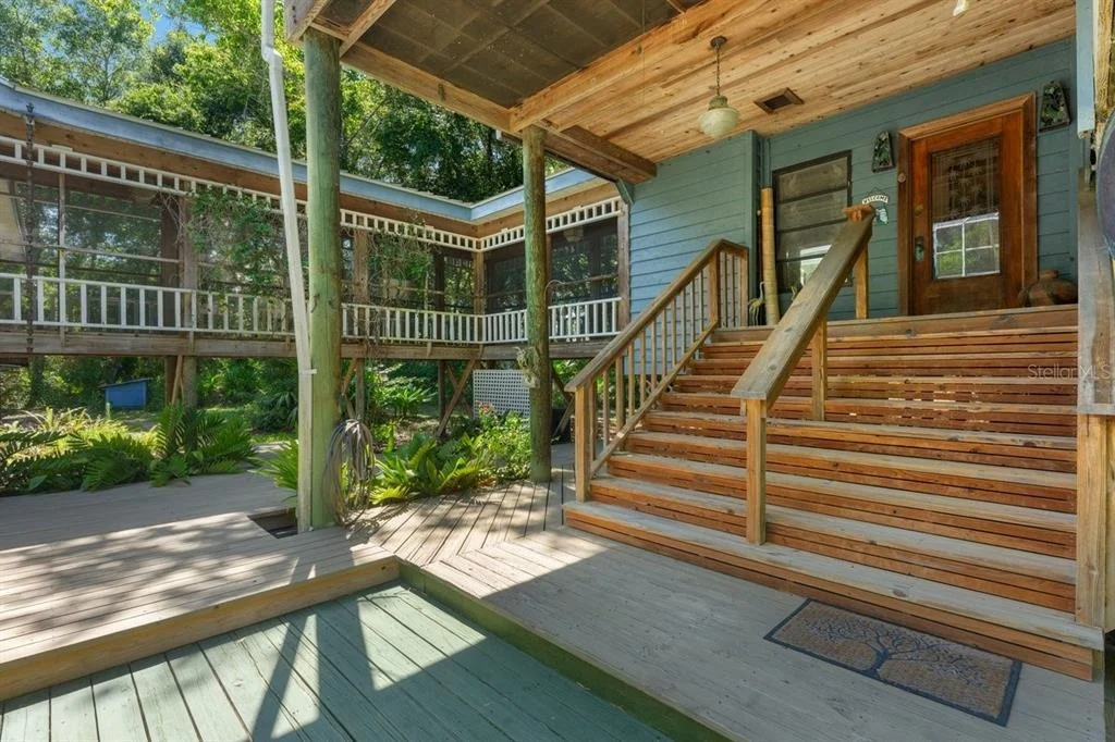 Photo of 400 PINE BLUFF TRAIL