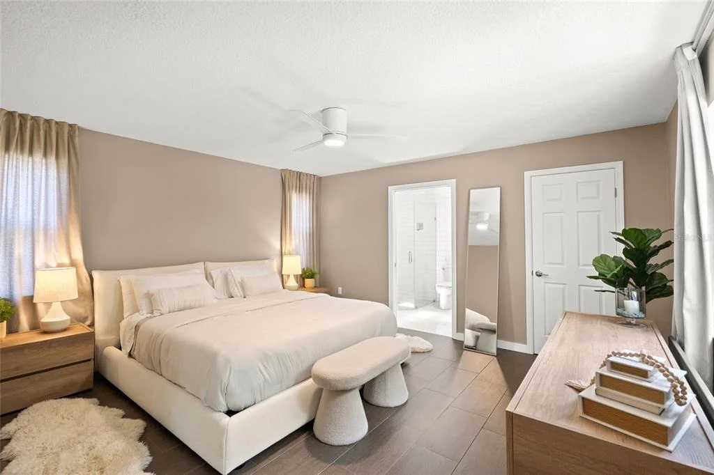 Photo of 319 BEARDED OAKS CIRCLE