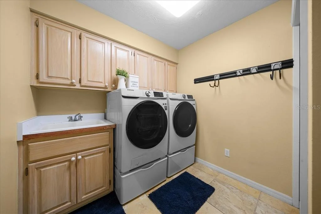 Photo of 2420 SE 15TH STREET