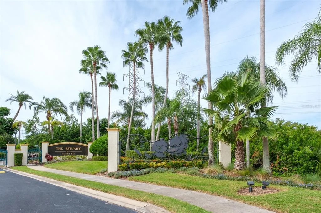 Photo of 165 MOBBLY BAY DRIVE