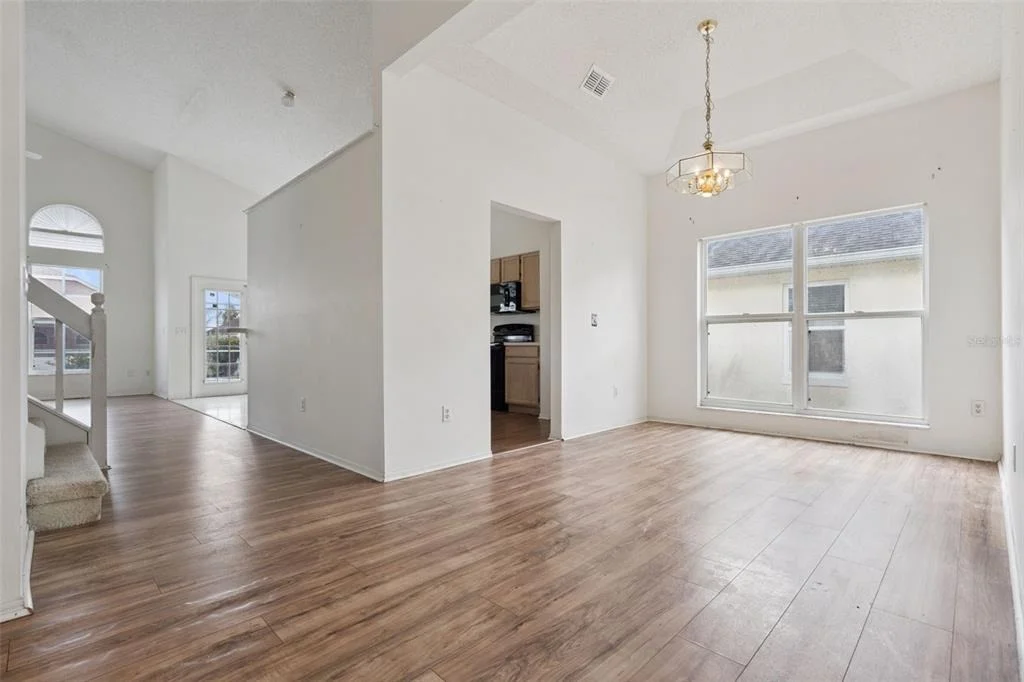 Photo of 523 ROCHESTER LOOP