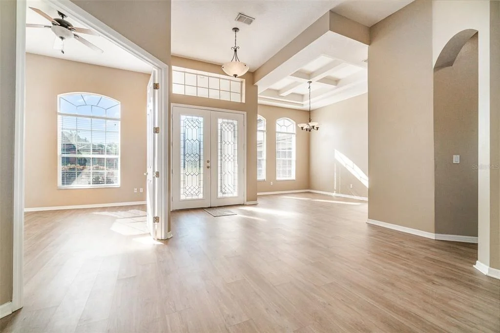 Photo of 6220 HEDGESPARROWS LANE