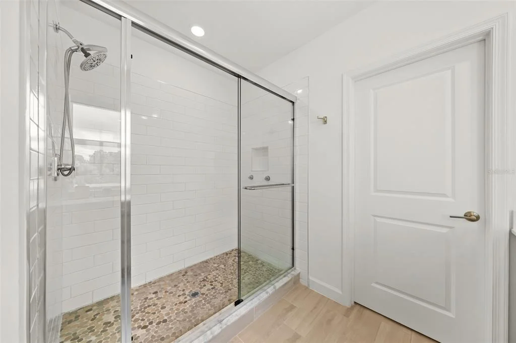 Photo of 660 VERIDIAN CIRCLE NW