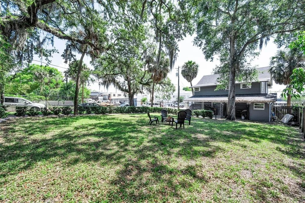 Photo of 133 N PINELLAS AVENUE