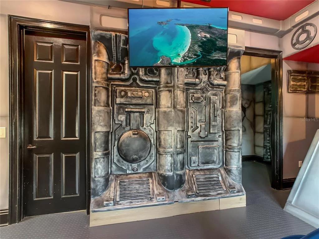 Photo of 535 MUIRFIELD LOOP