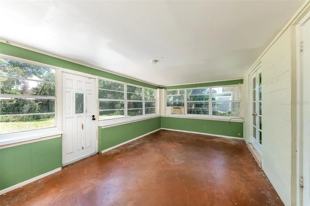 Photo of 519 VERN DRIVE