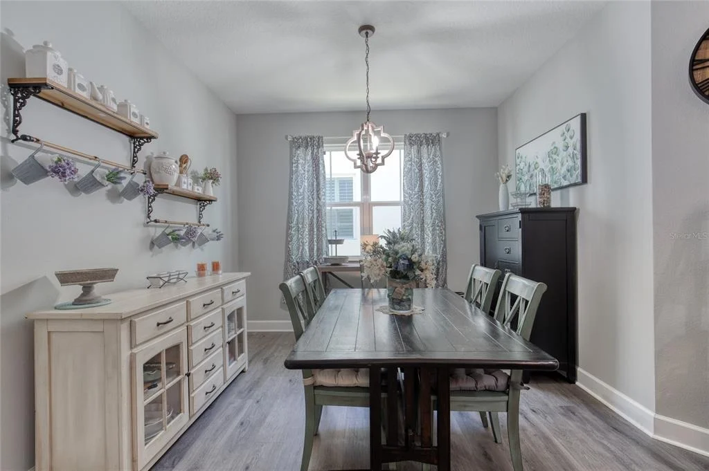 Photo of 444 LIME AVENUE