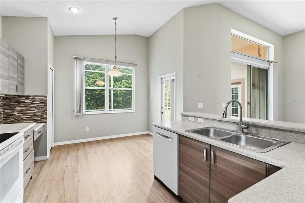 Photo of 2412 RUNYON CIRCLE