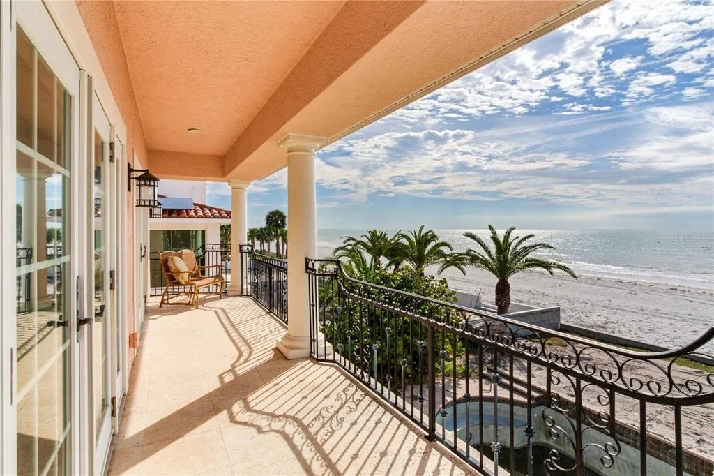 Photo of 16116 GULF BOULEVARD