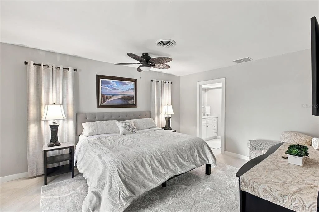 Photo of 1242 PINEBROOK WAY