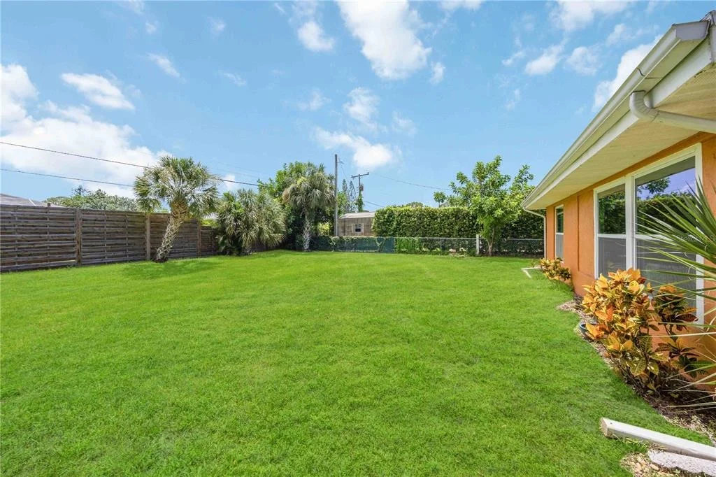 Photo of 3035 SHAMROCK DRIVE
