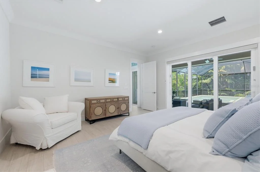 Photo of 3913 ROBERTS POINT ROAD