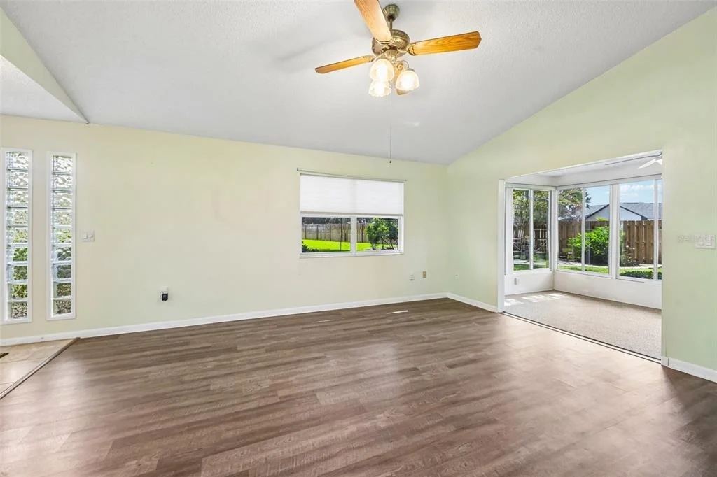 Photo of 1607 SELKIRK DRIVE