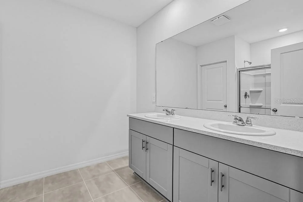 Photo of 13321 COMMONS AVENUE