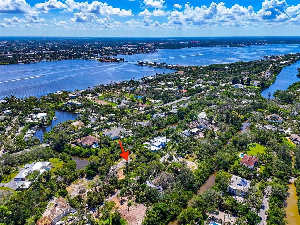 Photo of 7233 PINE NEEDLE ROAD