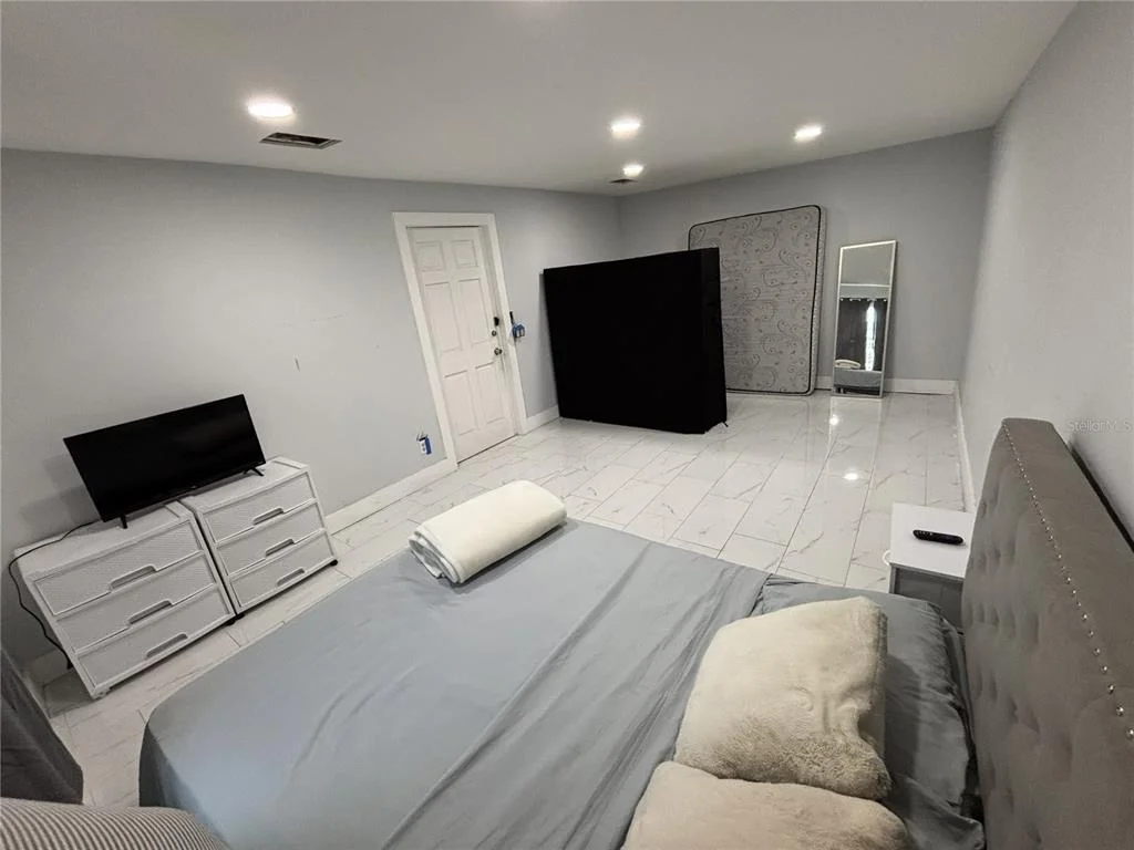 Photo of 1347 BUCKINGHAM DRIVE