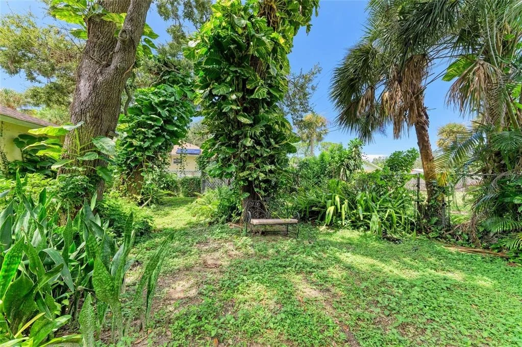 Photo of 620 BURKE ROAD