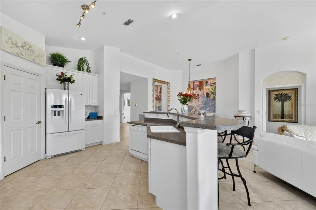 Photo of Unit D at 3336 SUNSET KEY CIRCLE