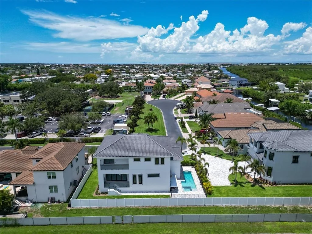 Photo of 517 TREVISO DRIVE