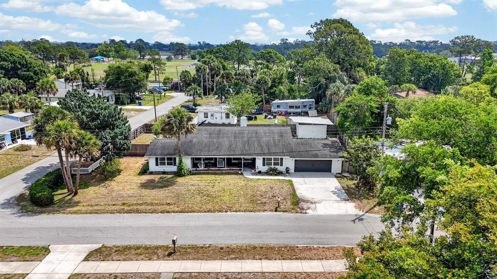 Photo of 925 FLAGLER AVENUE