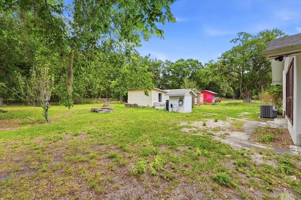 Photo of 2040 OLD DIXIE HIGHWAY