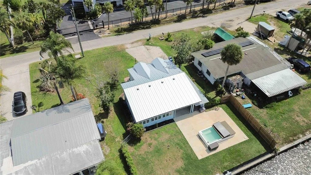 Photo of 607 MANATEE AVENUE