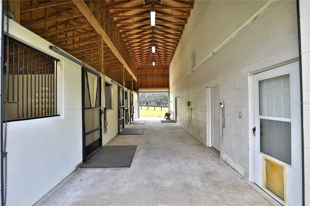 Photo of 9549 NW 80TH AVENUE