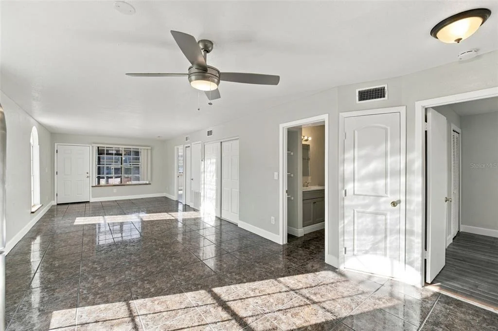 Photo of Unit G4 at 313 DIRKSEN DRIVE