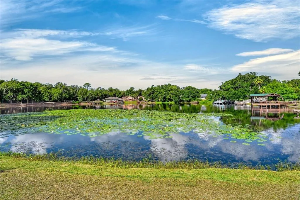 Photo of 710 TWIN OAKS LANE
