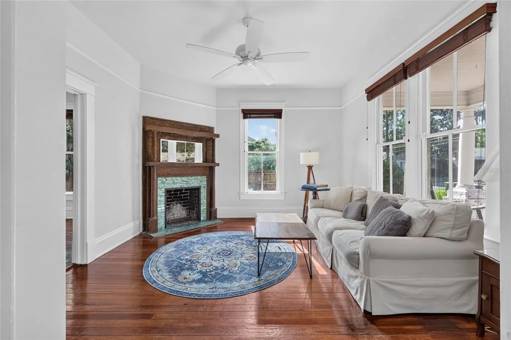 Photo of 819 SE 2ND STREET