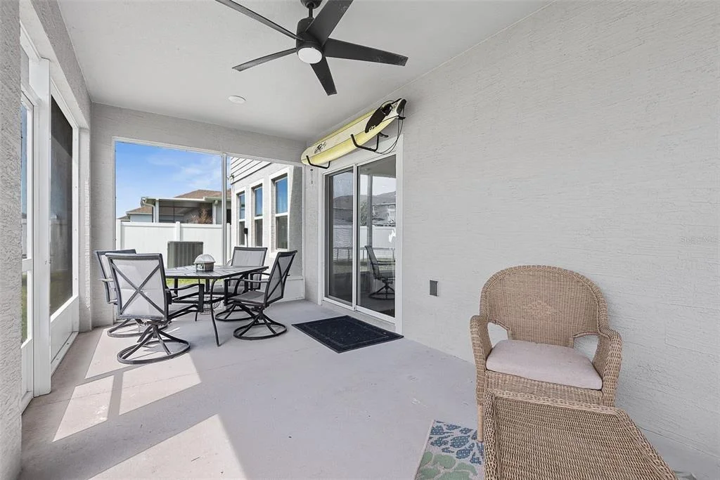 Photo of 123 OAKLEAF WAY