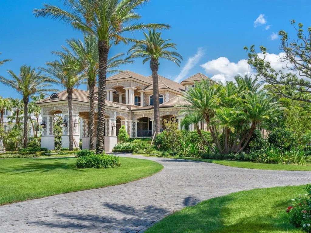 Photo of 1423 HILLVIEW DRIVE