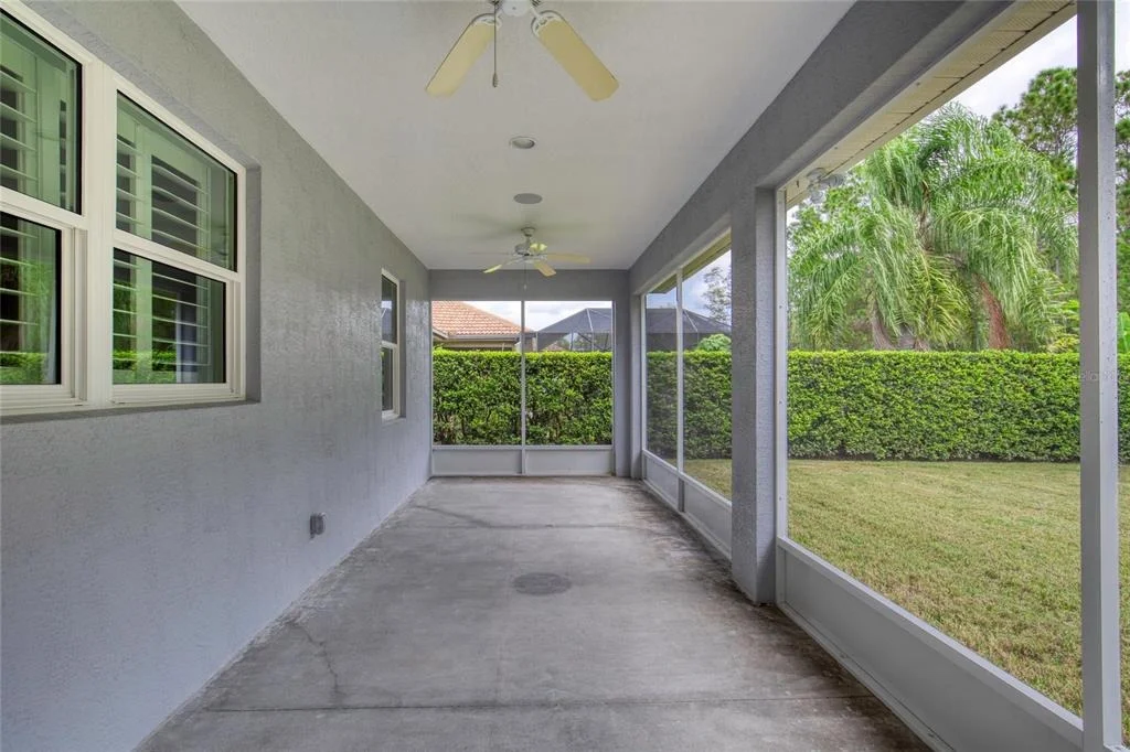 Photo of 56 THORNHILL CHASE CIRCLE