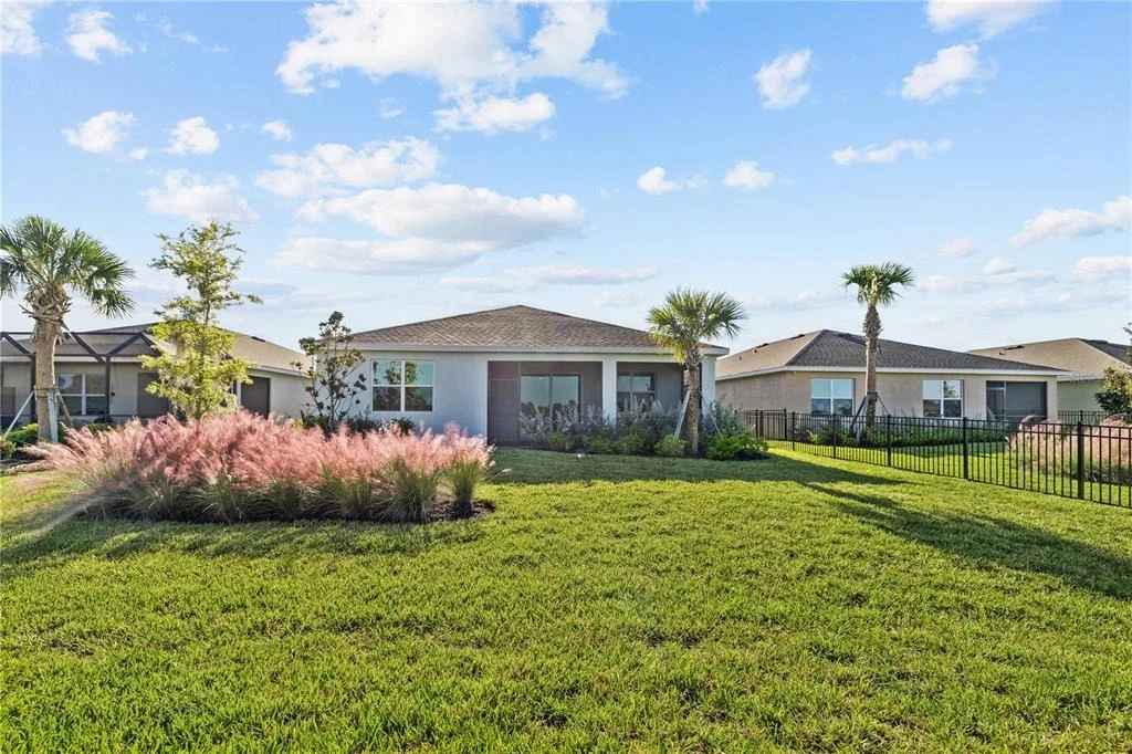 Photo of 17740 SHADE TREE LOOP